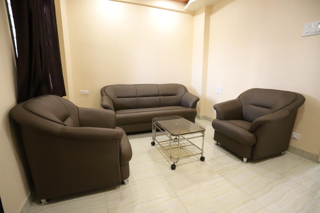 Hotel Pride Executive Solapur Buitenkant foto